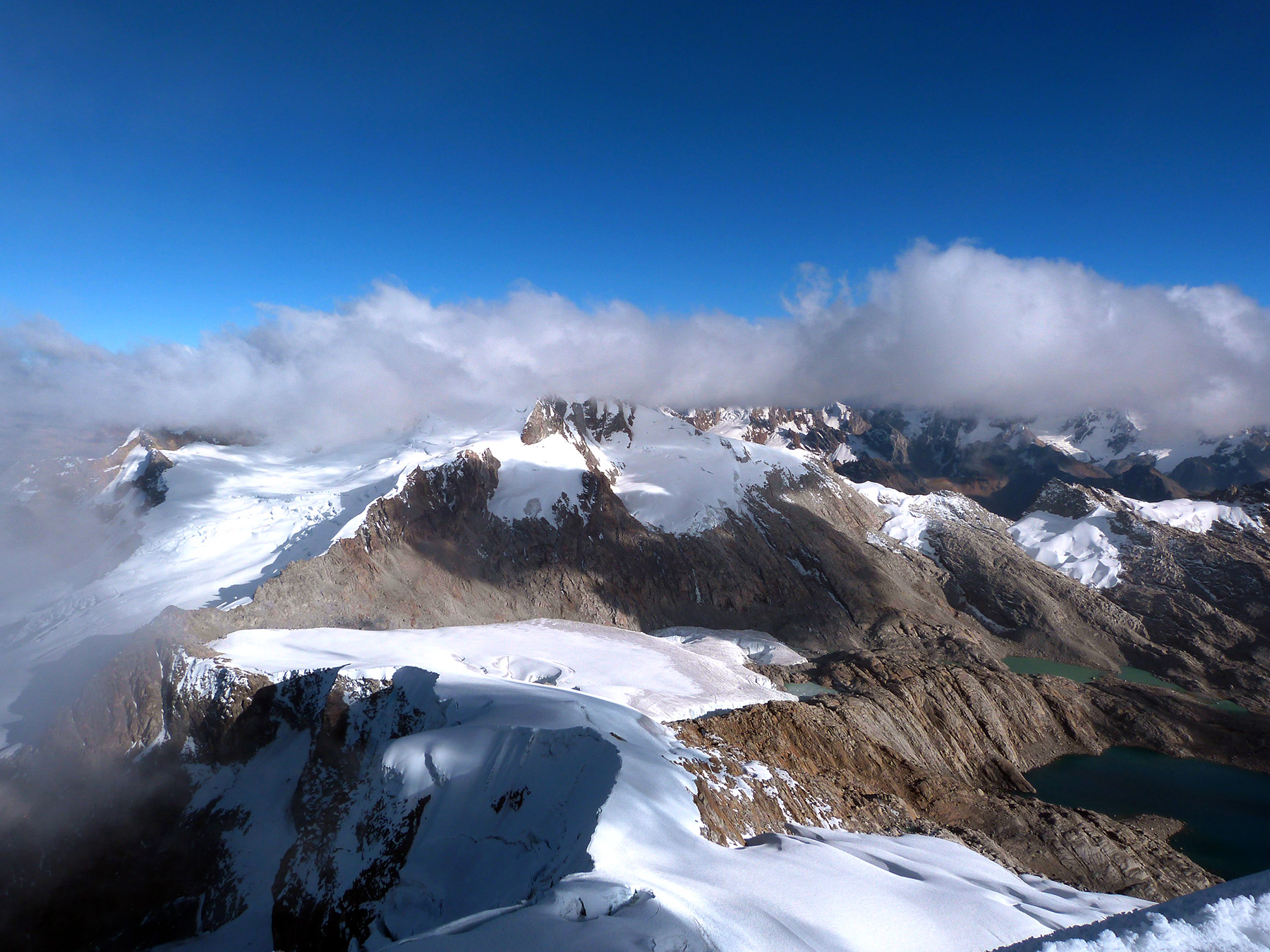 vue du sommet du pariacaca norte