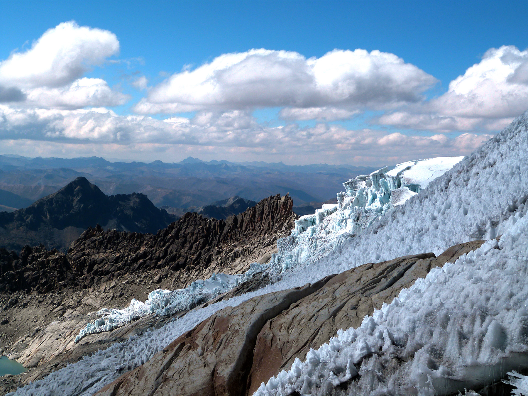 sous le glacier du pariacaca norte